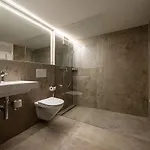 Gaestehaus Hirschen بيت ضيافة Schanis