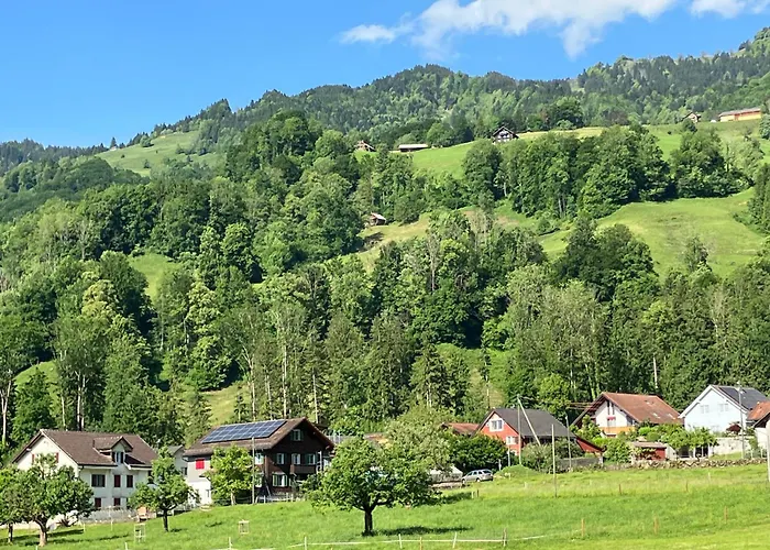 Gaestehaus Hirschen 3*