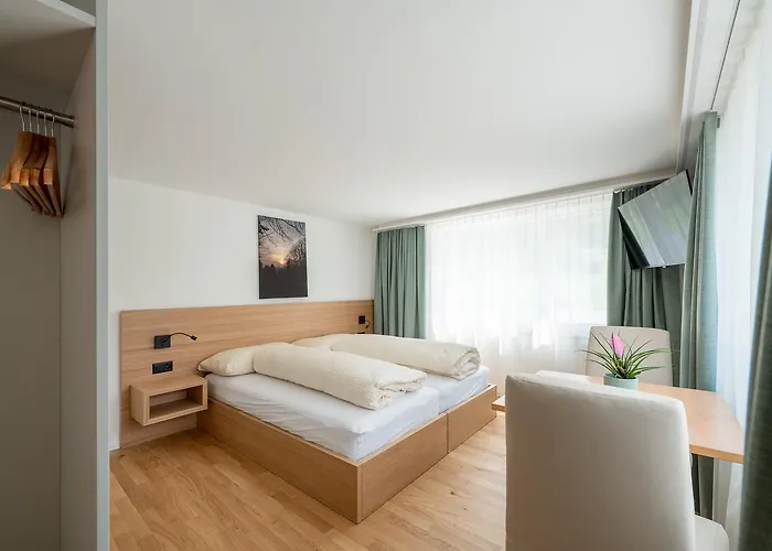 Gaestehaus Hirschen Gæstehus Schanis