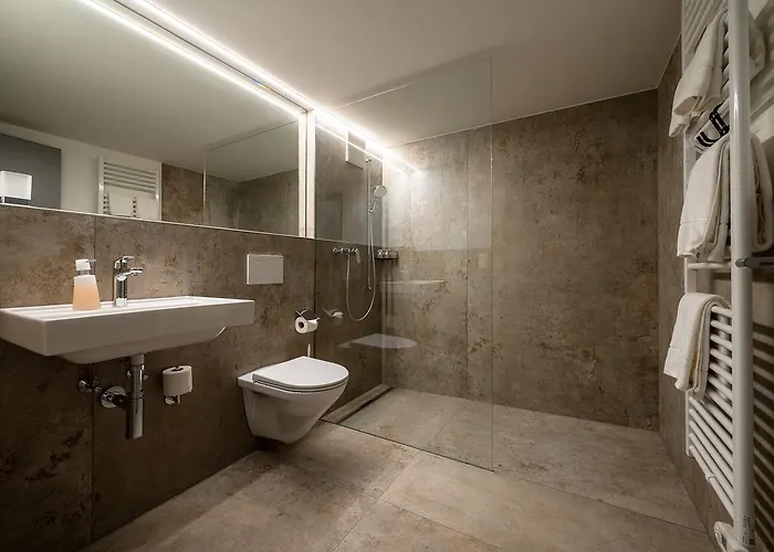 Gaestehaus Hirschen Gæstehus Schanis