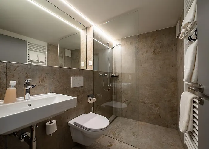 Gaestehaus Hirschen 3*